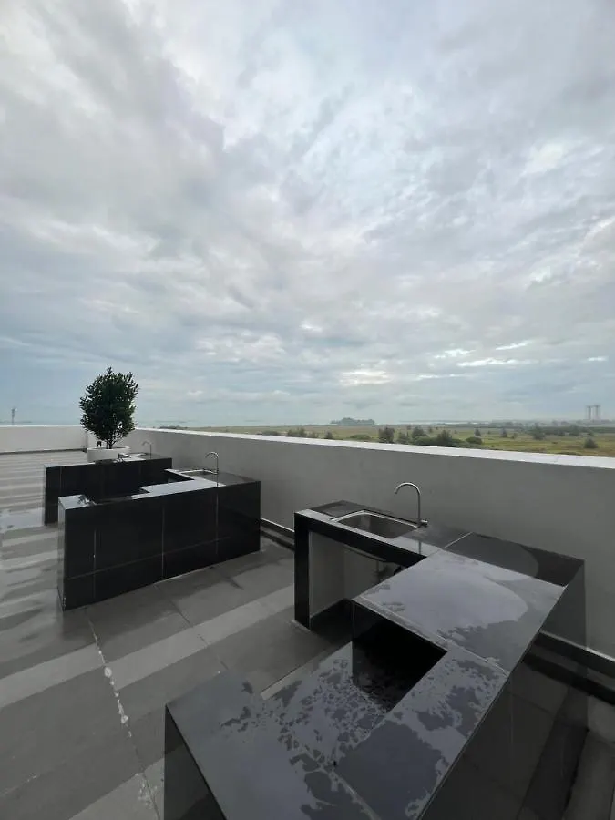 Melaka Straits Sea View 2R2B 5 Pax 1 Parking 아파트